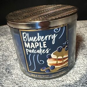 Bath & Body Works Blueberry Maple Pancakes Scented Candle 3 wick new